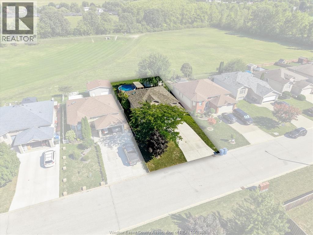 584 PETTYPIECE DRIVE - Image 49