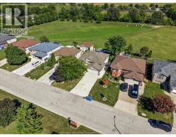 584 Pettypiece Drive, Amherstburg, ON N9V4C9 Photo 46