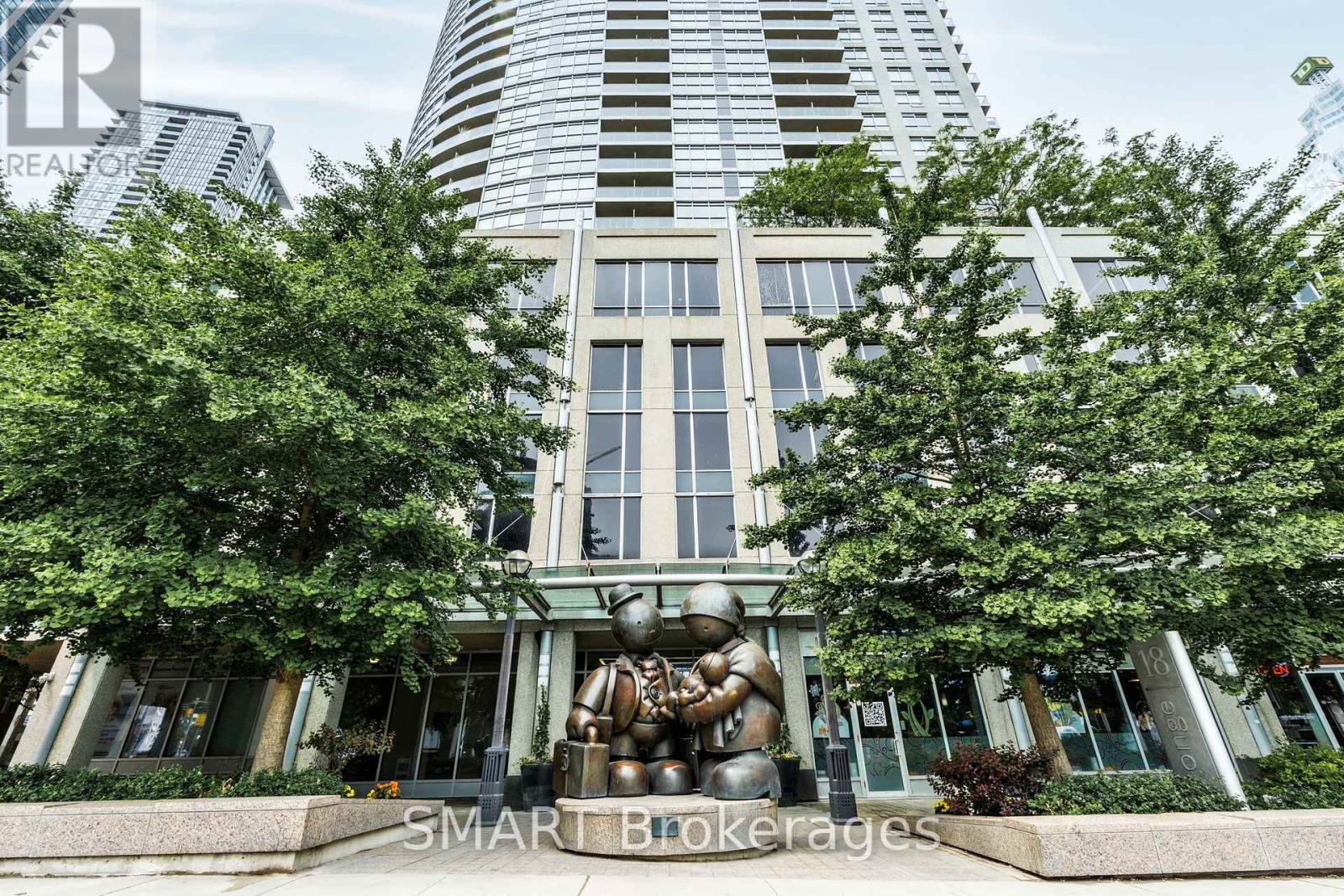 Photo of 18 Yonge Street