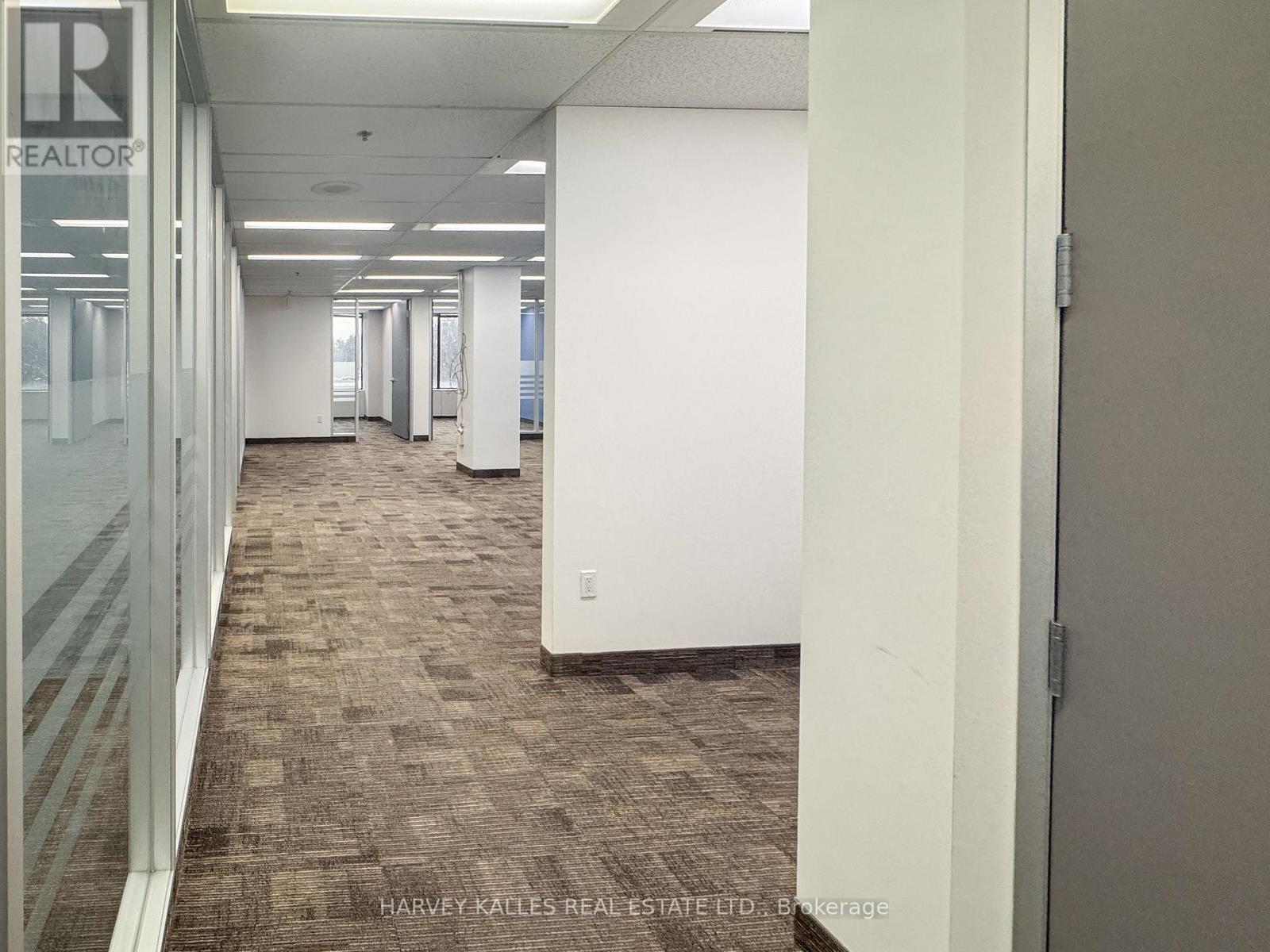 301 - 45 SHEPPARD AVENUE E