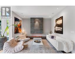 Kitchen - 33 Tarlton Road, Toronto, ON M5P2M6 Photo 6