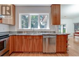 32 Belcourt Road, Toronto, ON M4S2T9 Photo 18