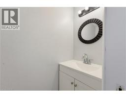 2pc Bathroom - 80 Highland Crescent, Kitchener, ON N2M5C1 Photo 7