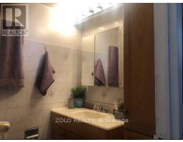 2402 - 135 Antibes Drive, Toronto, ON M2R2Z1 Photo 8
