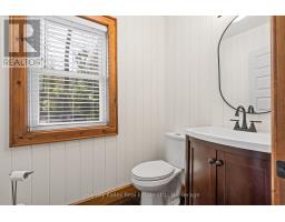 2787 Muskoka 118 Road W, Muskoka Lakes), ON P0B1J0 Photo 22