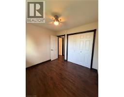 Living room - 1202 Barton Street, Stoney Creek, ON L8E5G9 Photo 10
