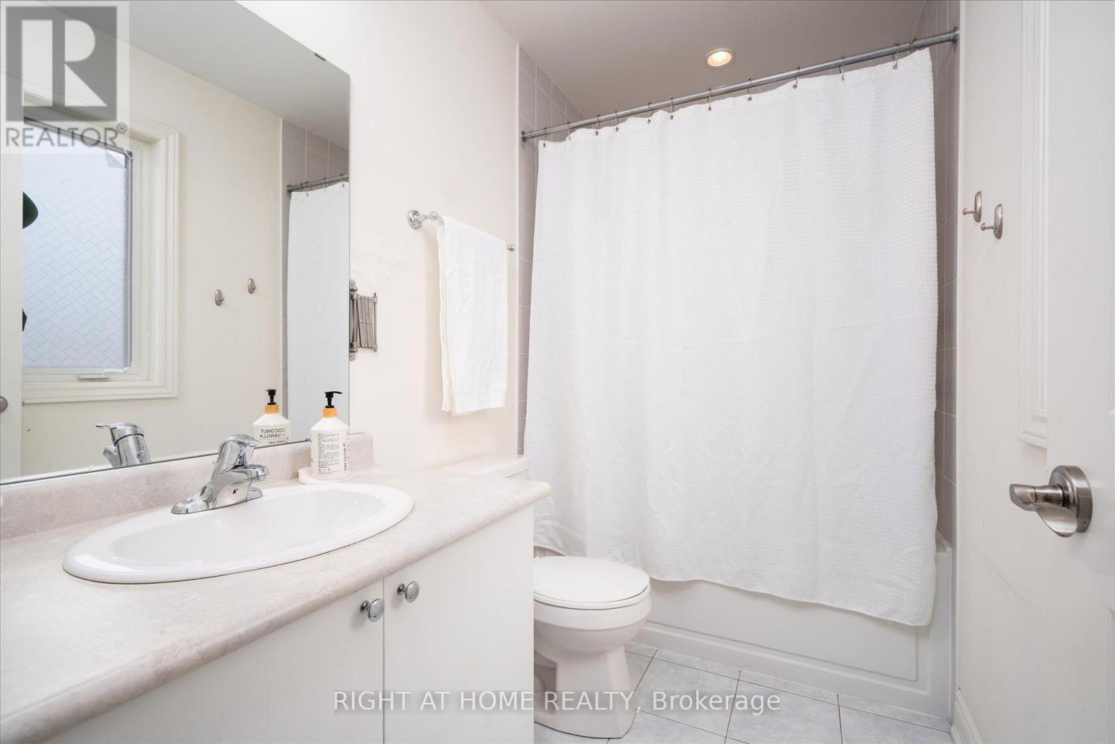 66 Rideout Street, Ajax, ON photo 26