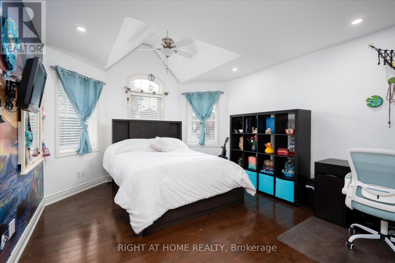 66 Rideout Street, Ajax, ON photo 27
