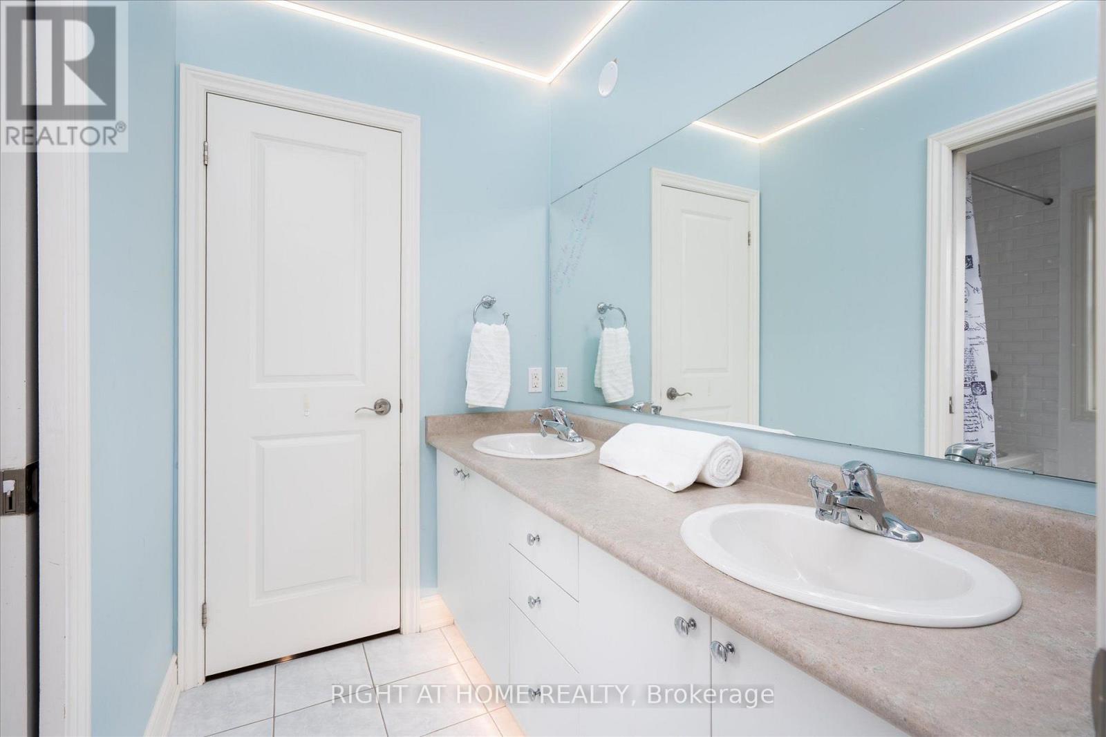 66 Rideout Street, Ajax, ON photo 28