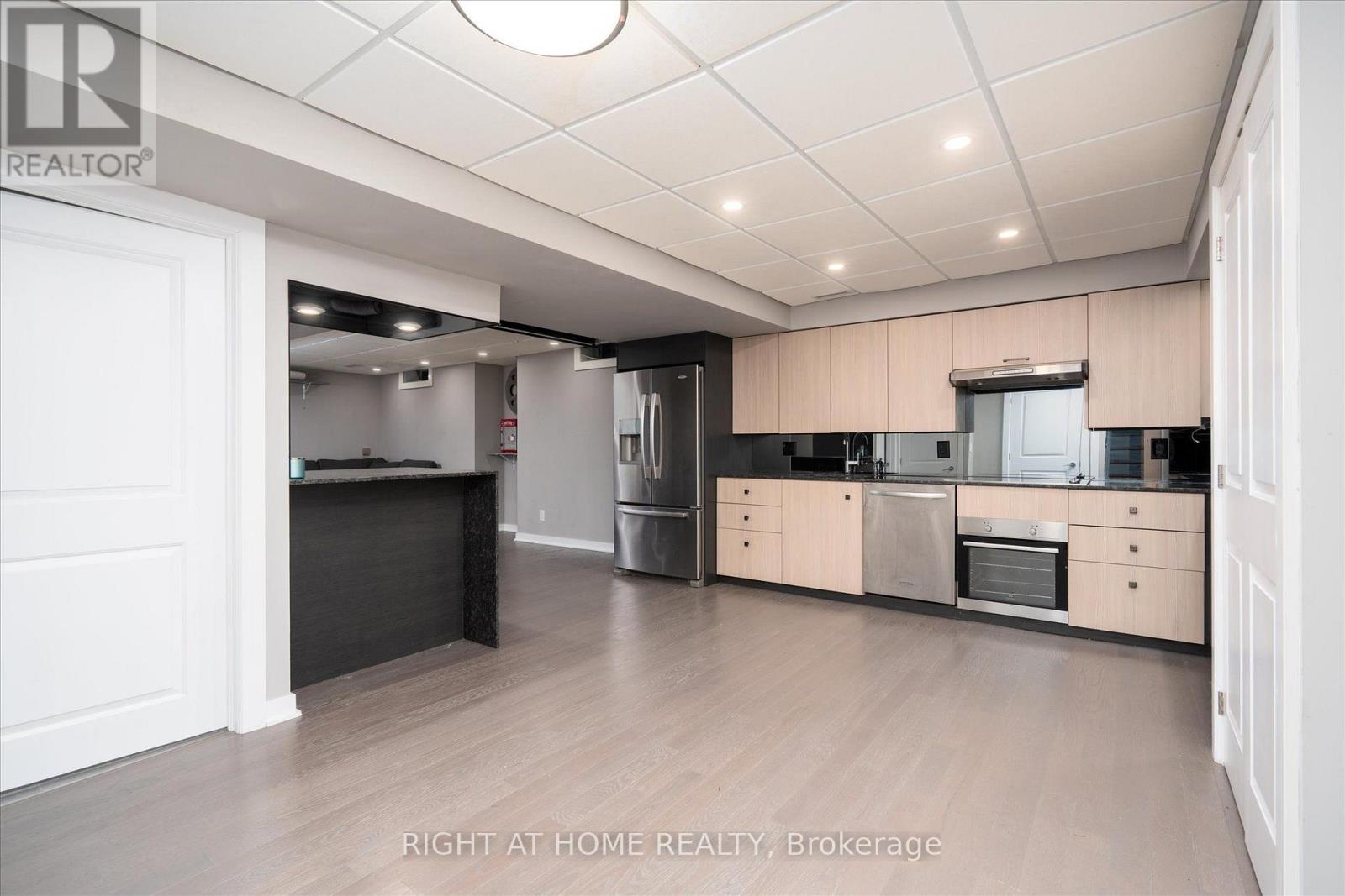 66 Rideout Street, Ajax, ON photo 31