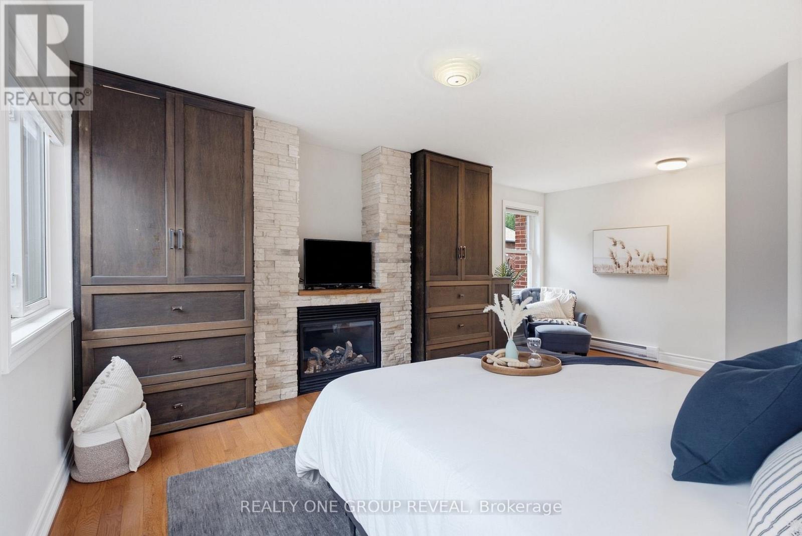 890 GRIERSON STREET - 22
