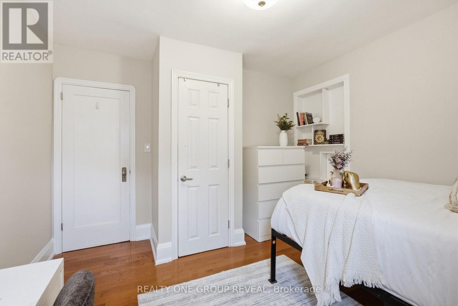 890 GRIERSON STREET - 31