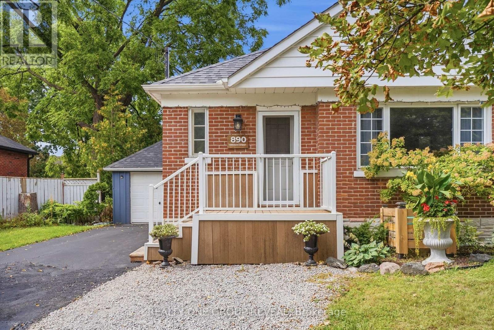 890 Grierson Street, Oshawa, ON photo 4