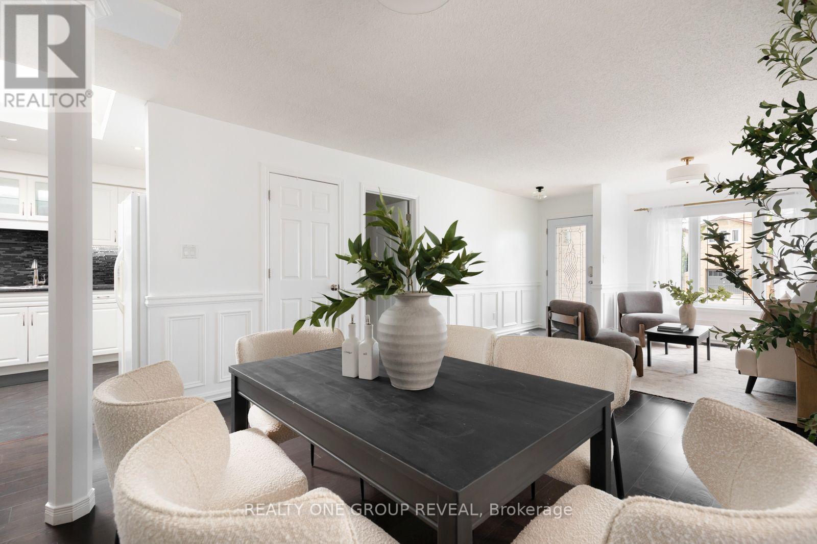 6 Mcfeeters Crescent, Clarington, ON photo 11