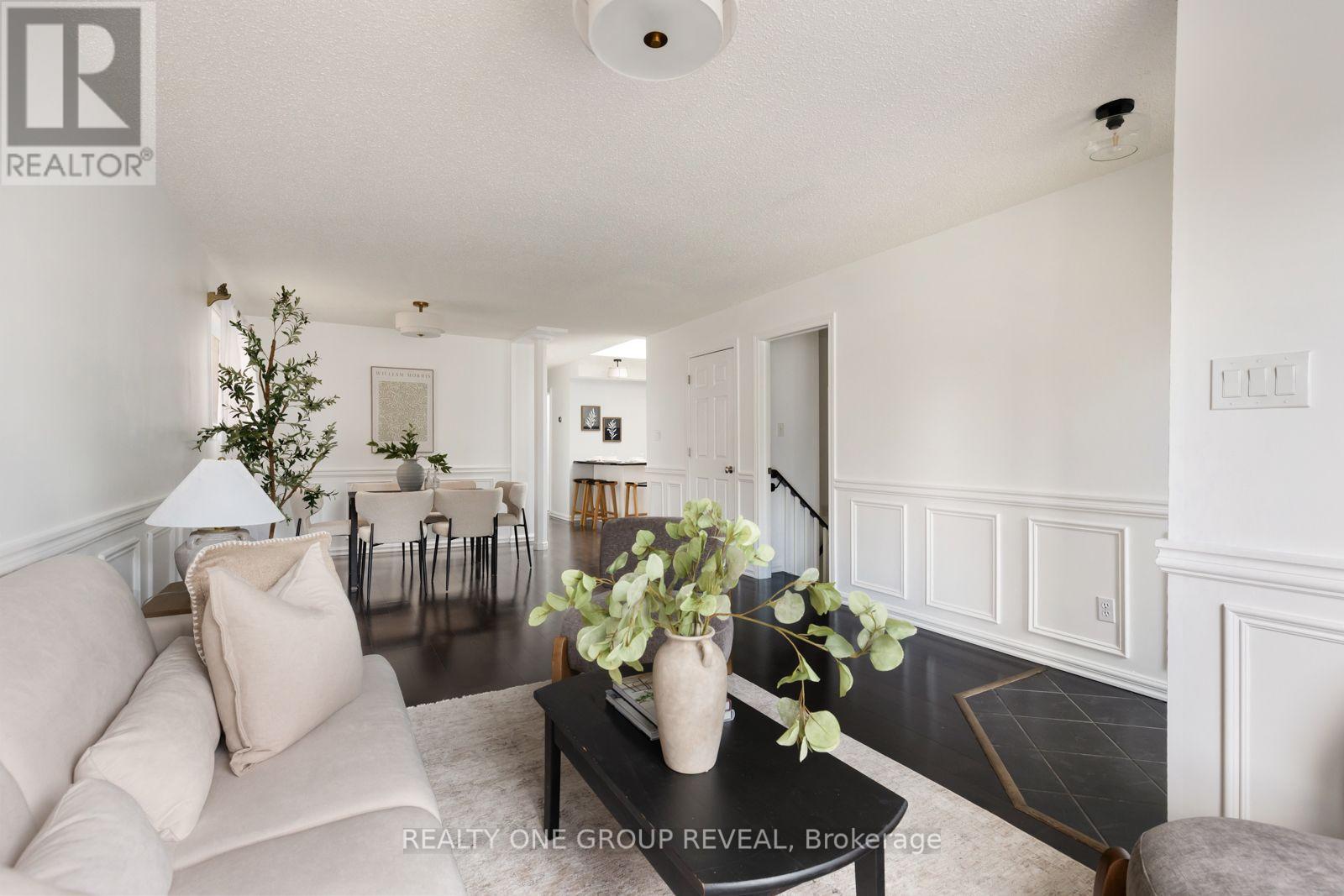 6 Mcfeeters Crescent, Clarington, ON photo 8