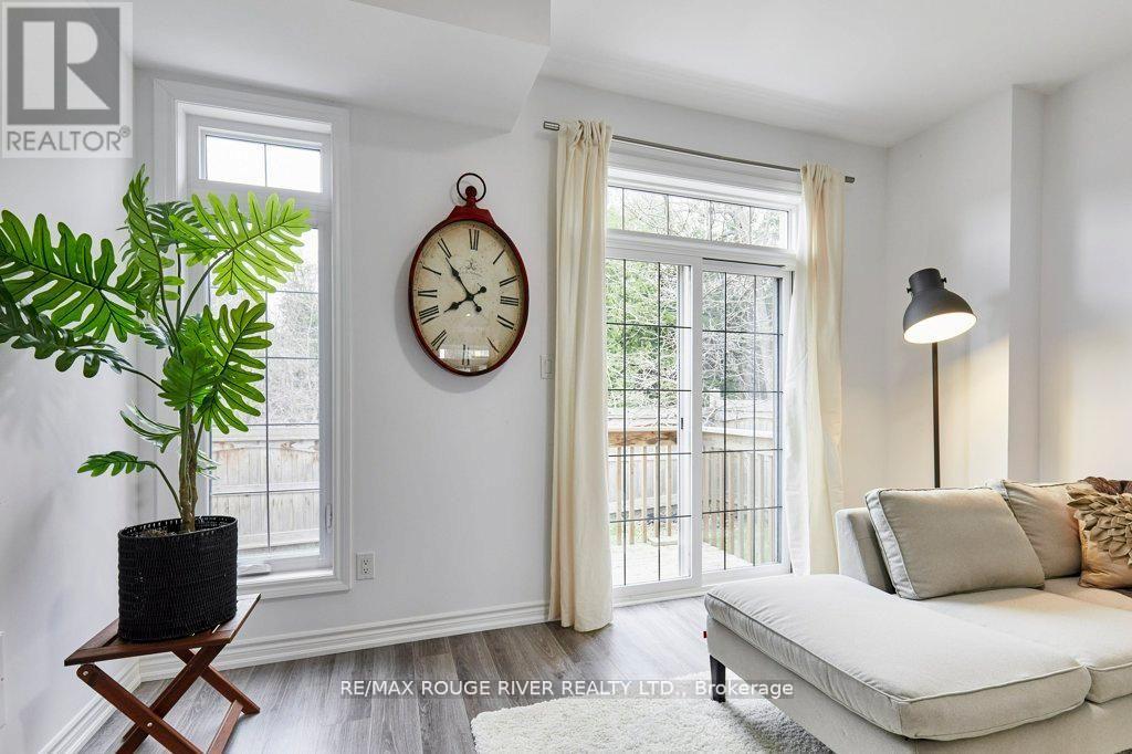 6 Seagrave Lane, Ajax, ON photo 8