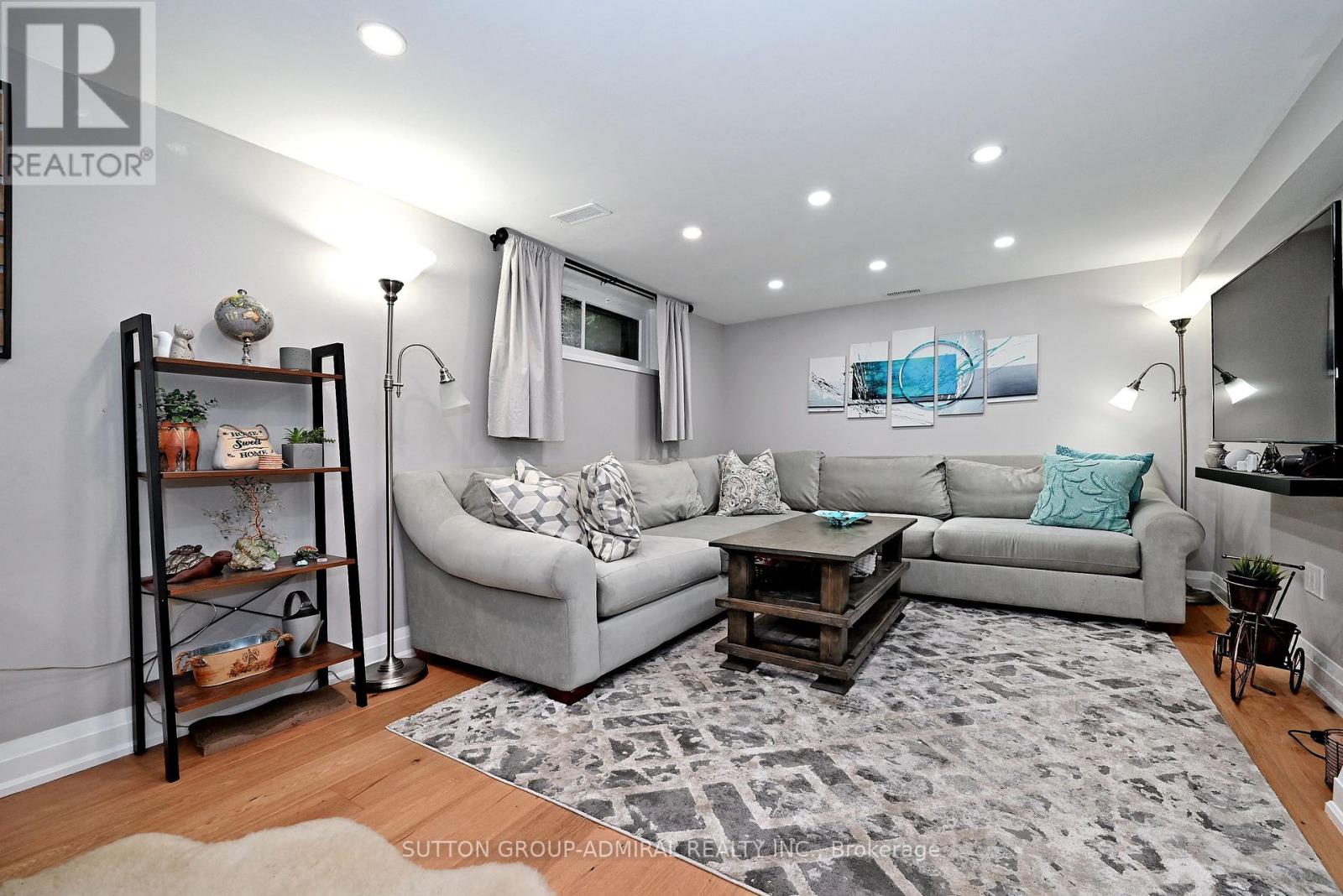 62 WILSON ROAD S - 15