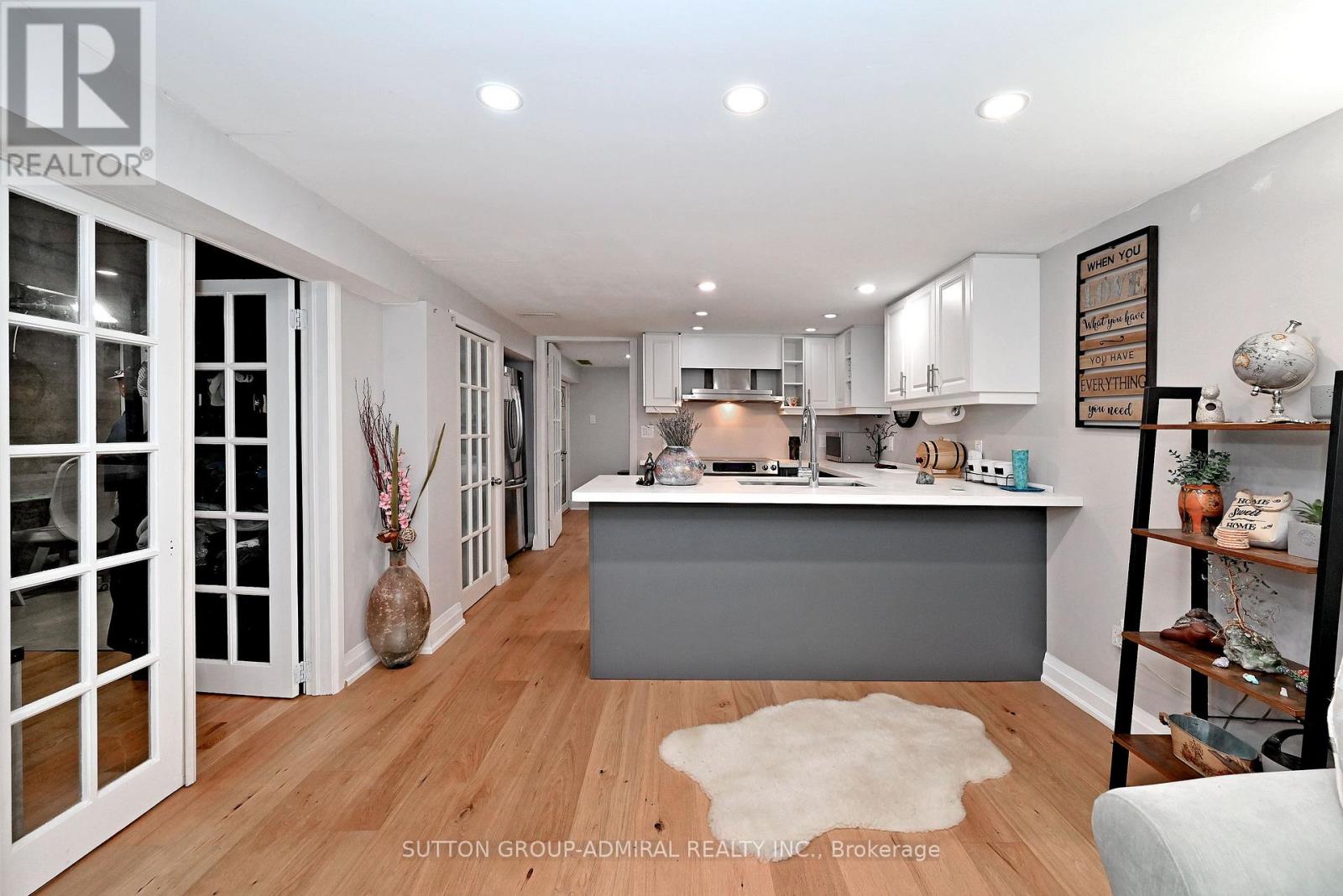 62 WILSON ROAD S - 19