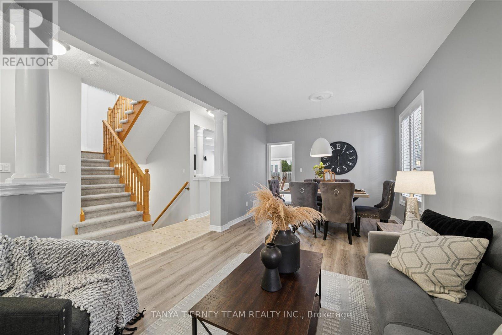 16 Corianne Avenue, Whitby, ON photo 10
