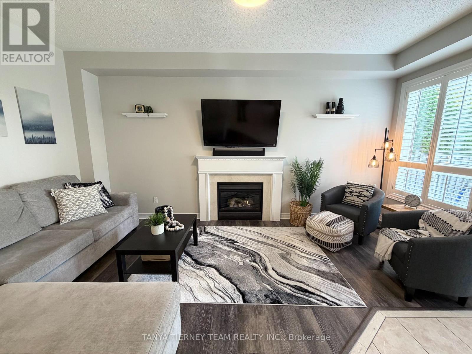 16 Corianne Avenue, Whitby, ON photo 20