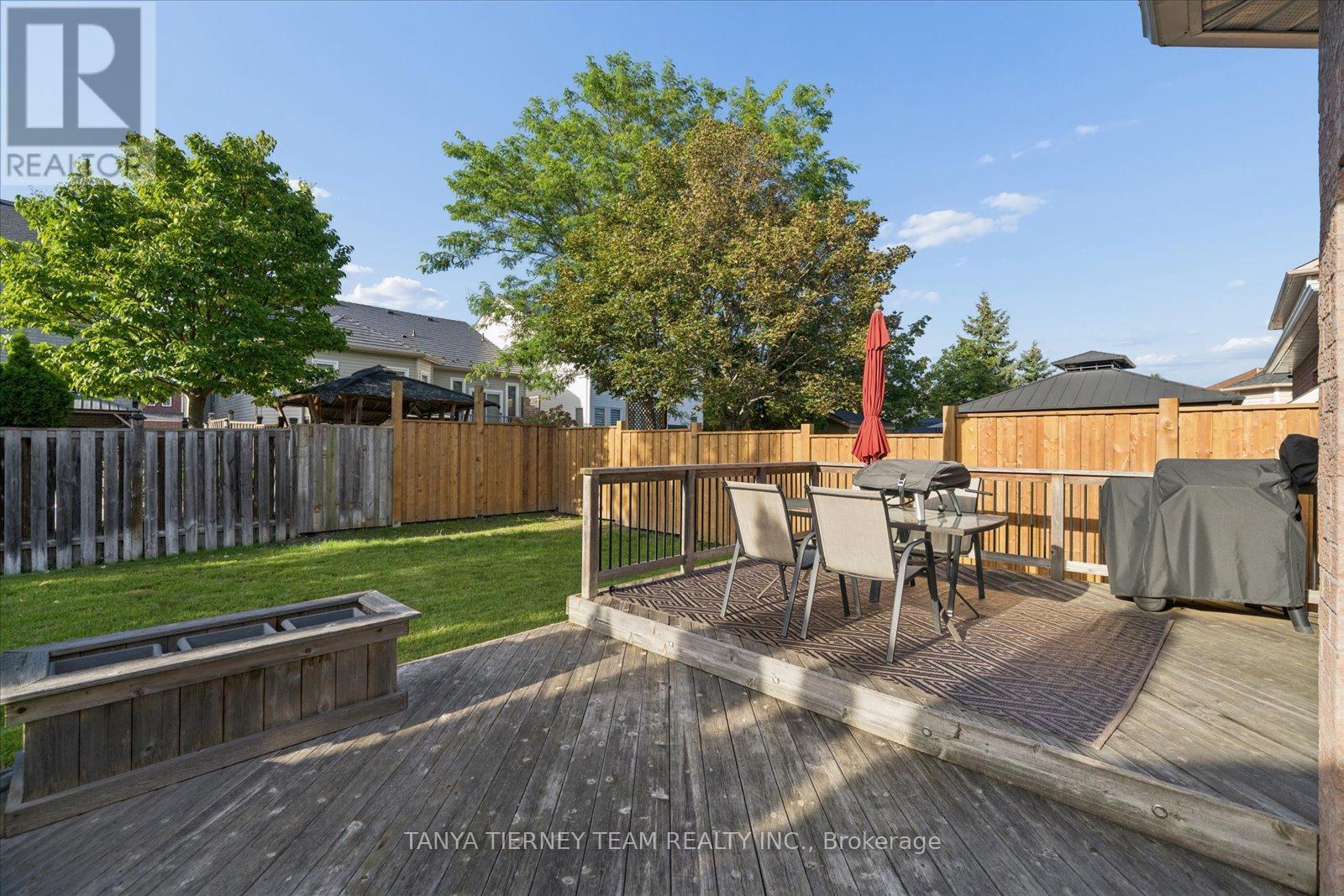 16 Corianne Avenue, Whitby, ON photo 46