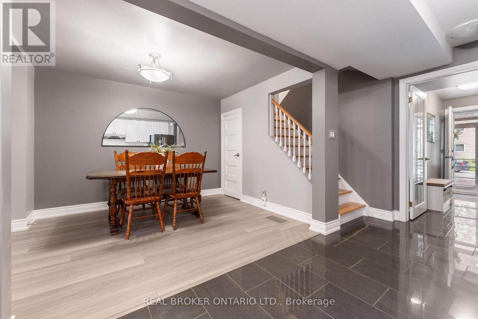 #3 36 ALBERT STREET - 10