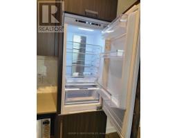 512 - 10 Honeycrisp Crescent, Vaughan, ON L4K0M7 Photo 34