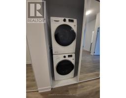 512 - 10 Honeycrisp Crescent, Vaughan, ON L4K0M7 Photo 8