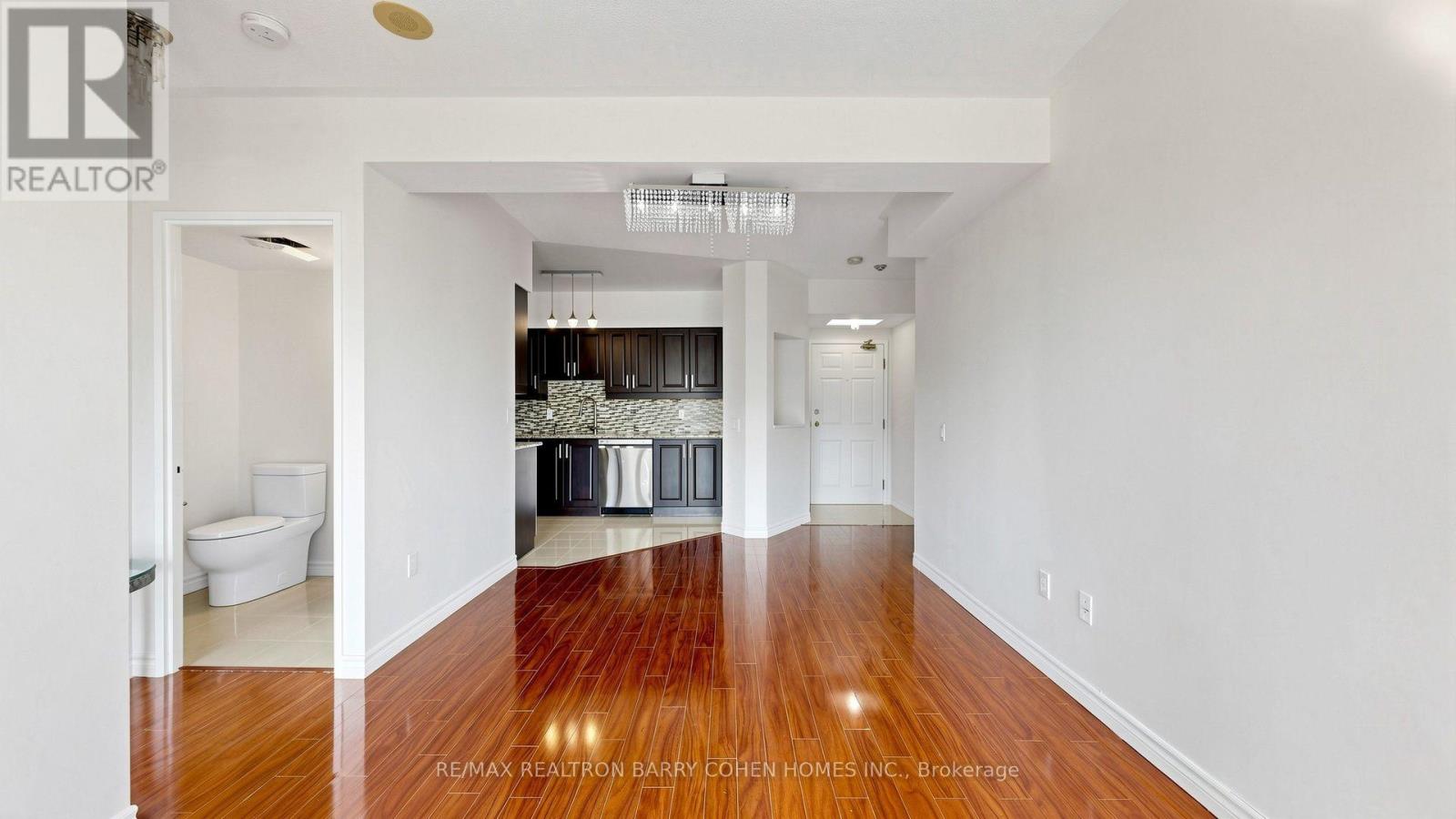 #308 7398 YONGE STREET - 15