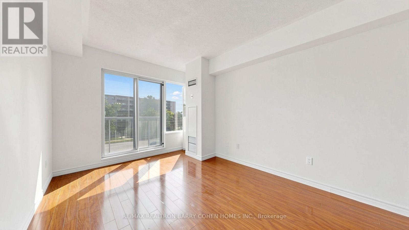 #308 7398 YONGE STREET - 28