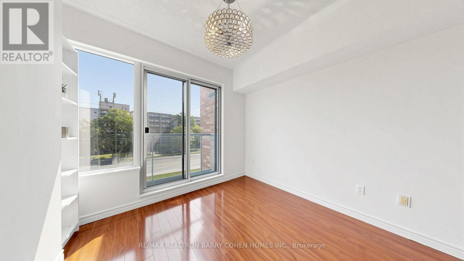 #308 7398 YONGE STREET - 34