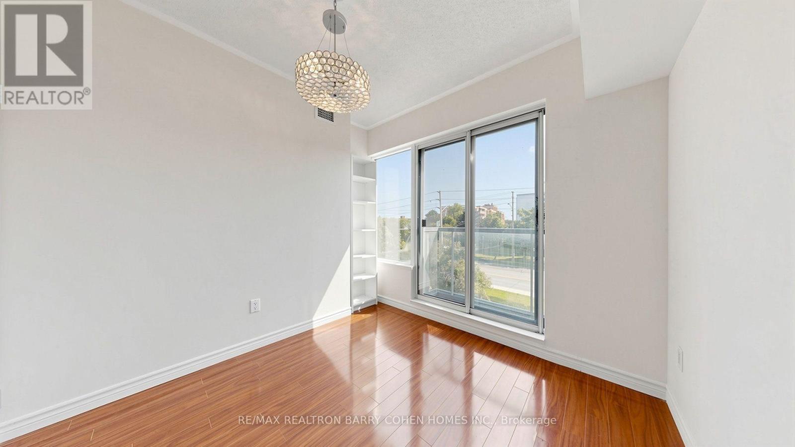 #308 7398 YONGE STREET - 36