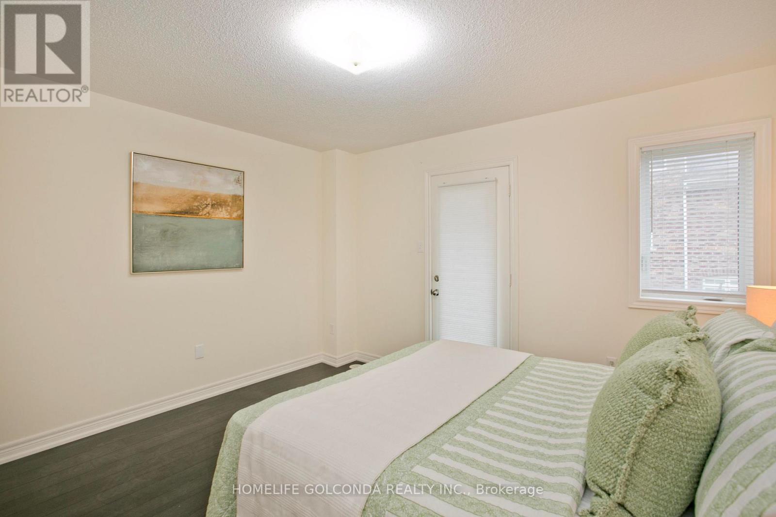 #138 14 FANNY GROVE WAY - 11
