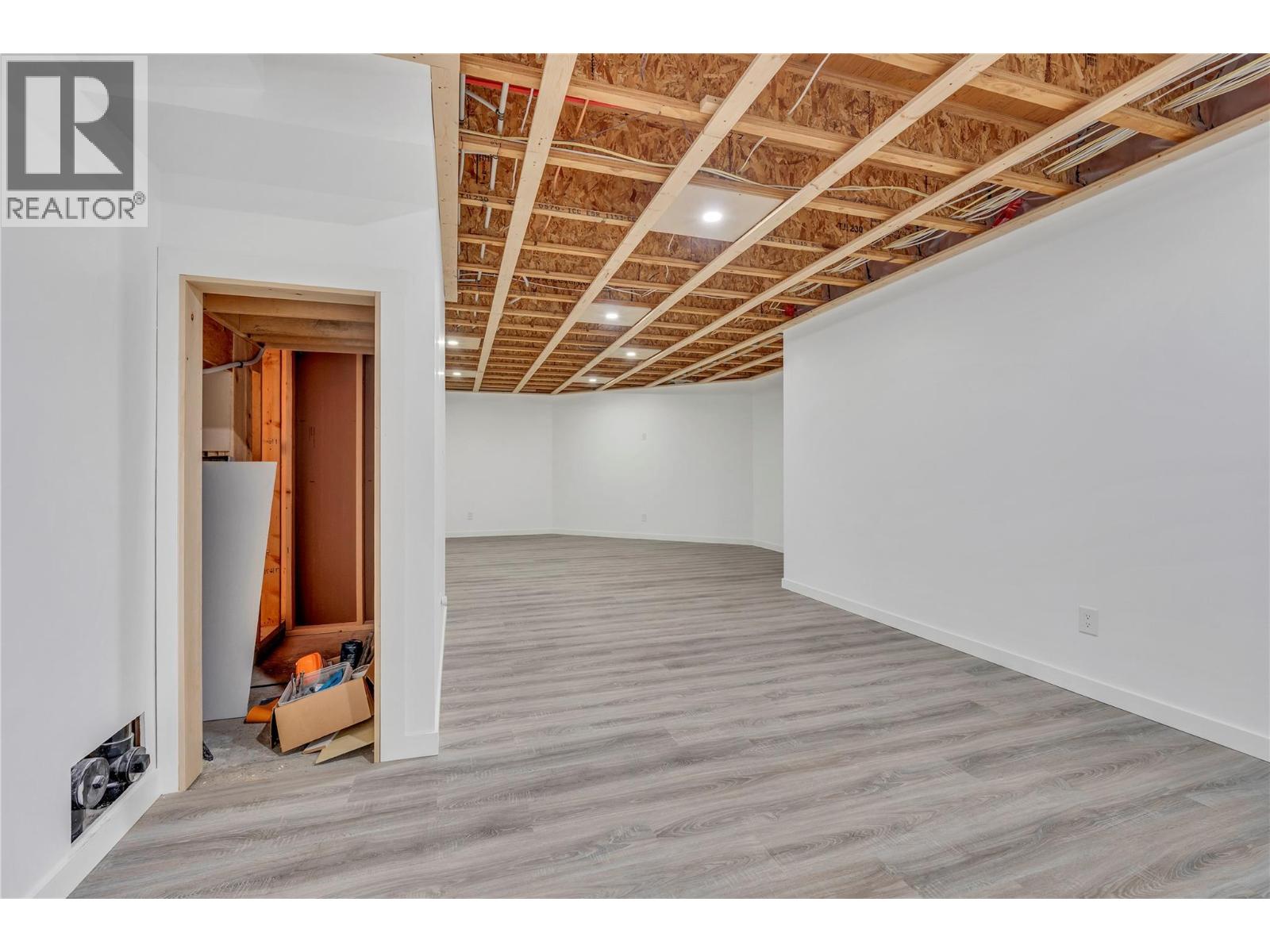 209 Westridge Court - 32
