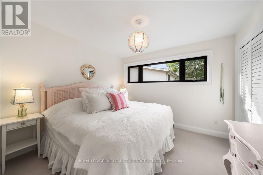 423 SMITH AVENUE - 26