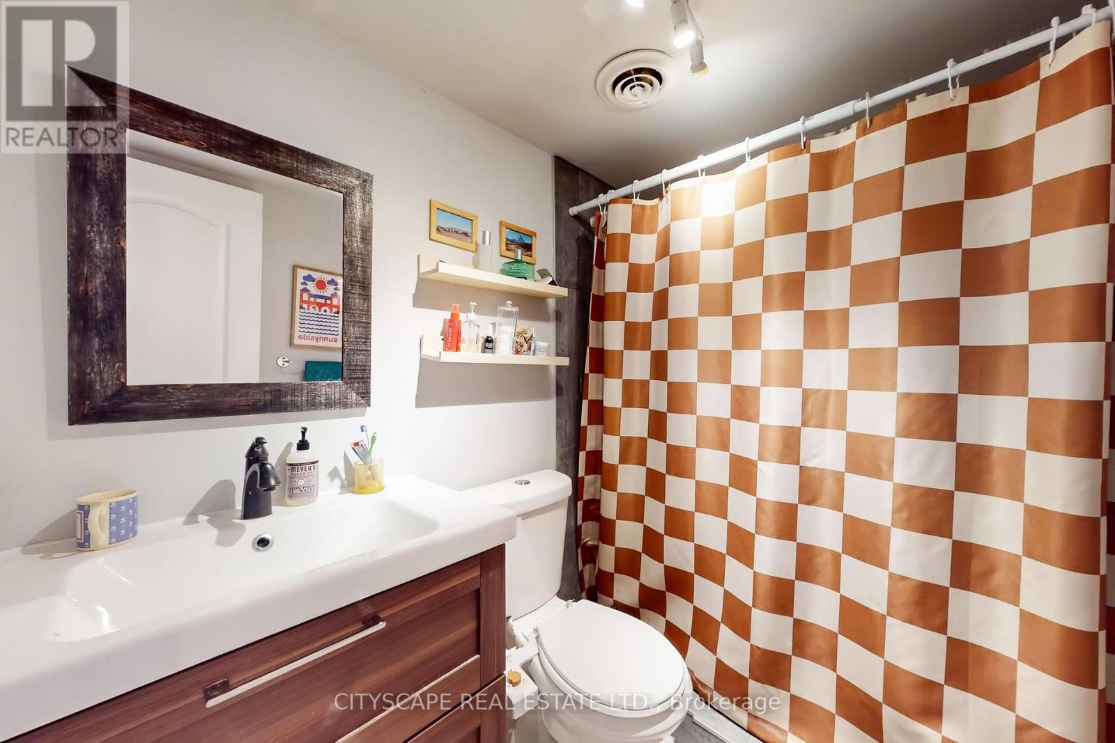 467 KEELE STREET - 15