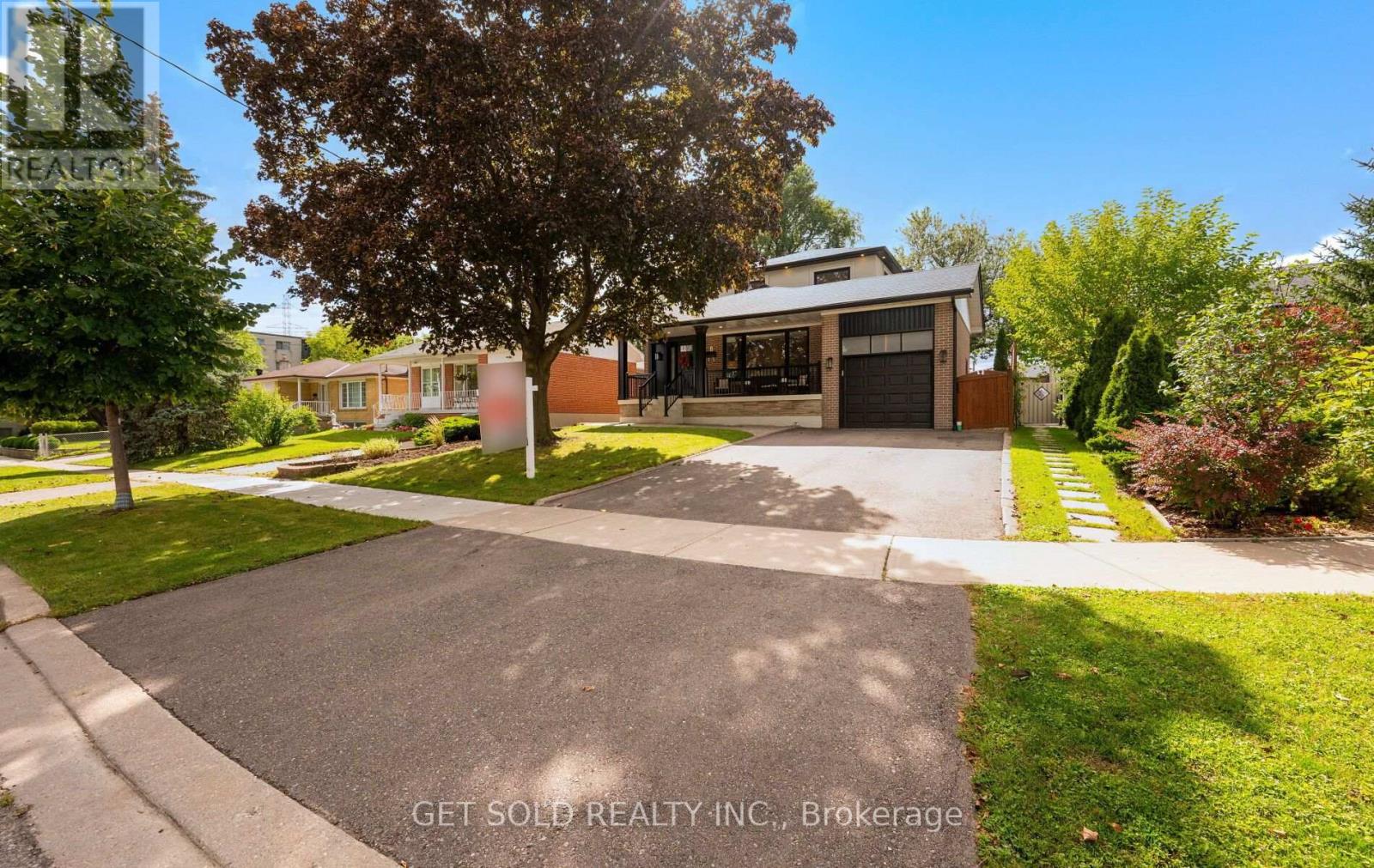 8 HACKMORE AVENUE - 47