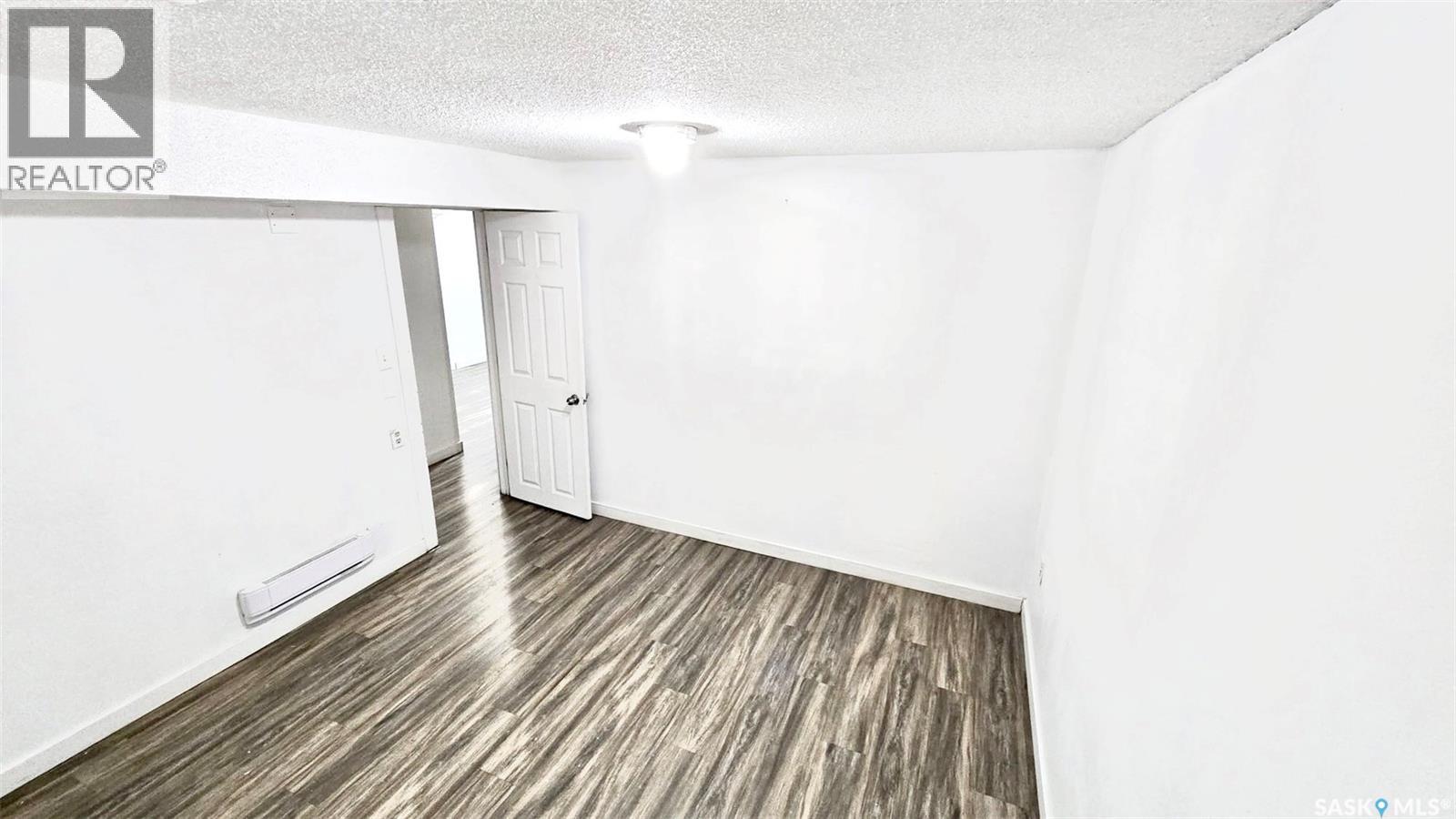 19 O'NEIL CRESCENT - 20