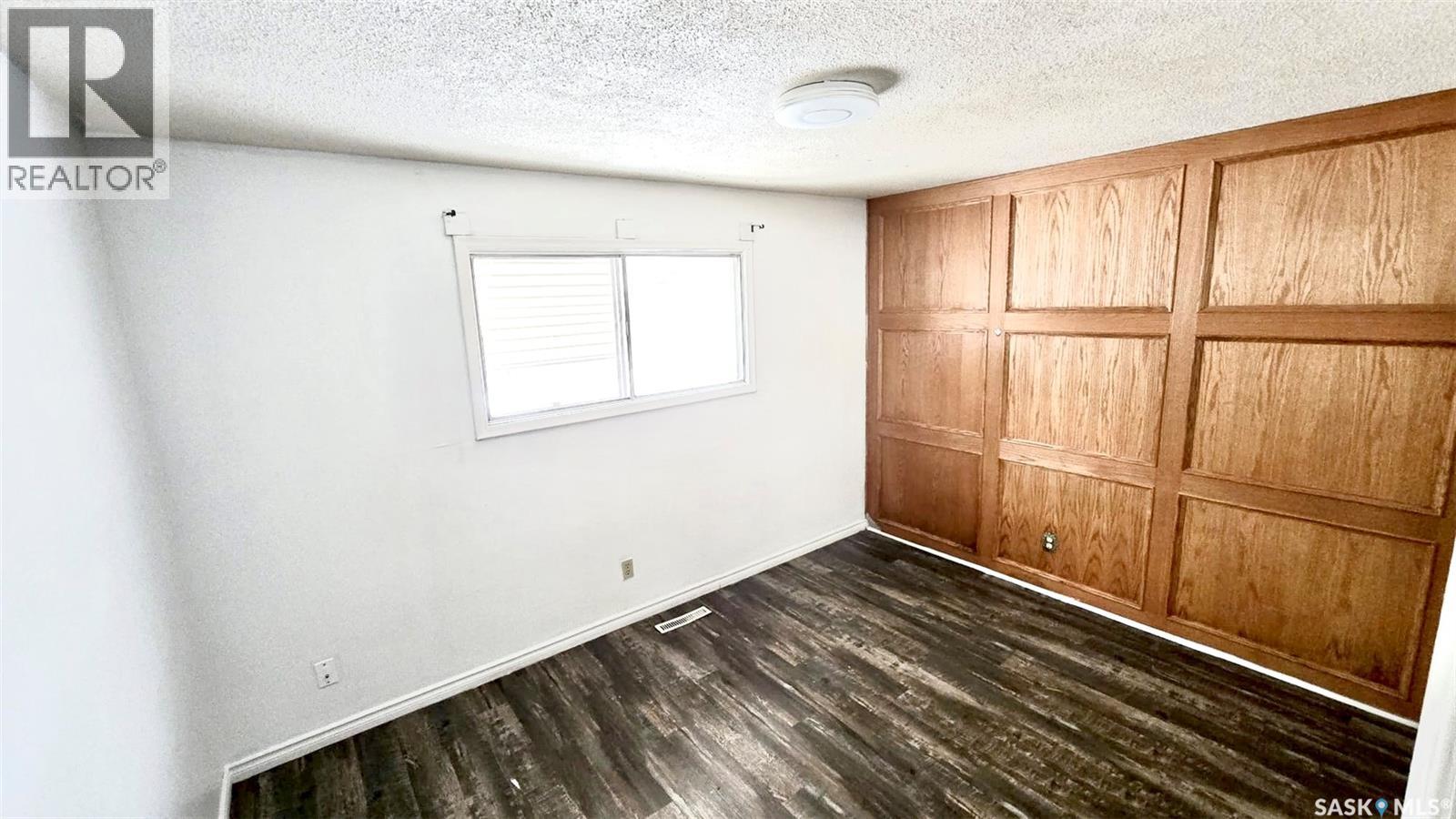 19 O'NEIL CRESCENT - 25