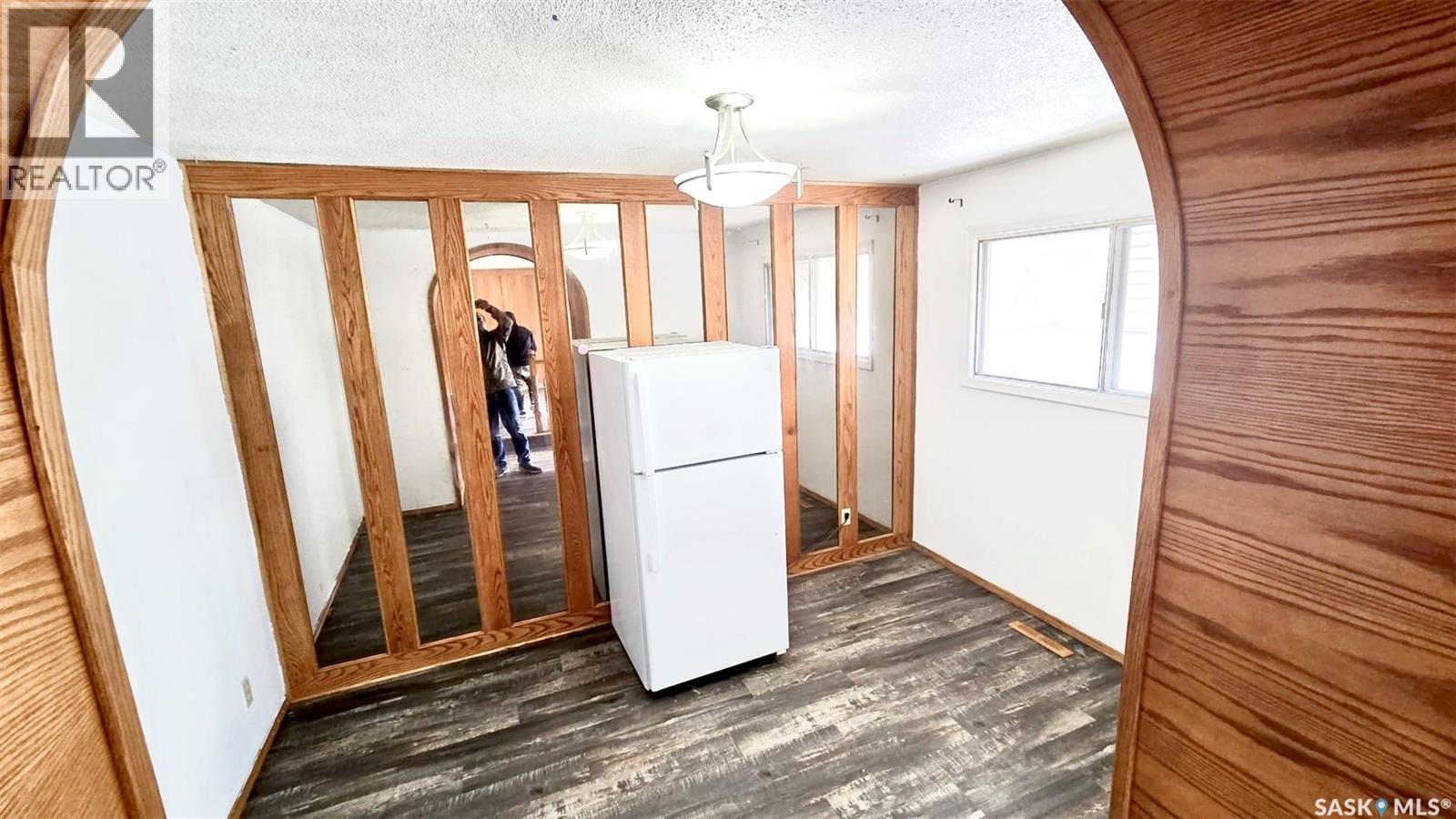 19 O'NEIL CRESCENT - 7