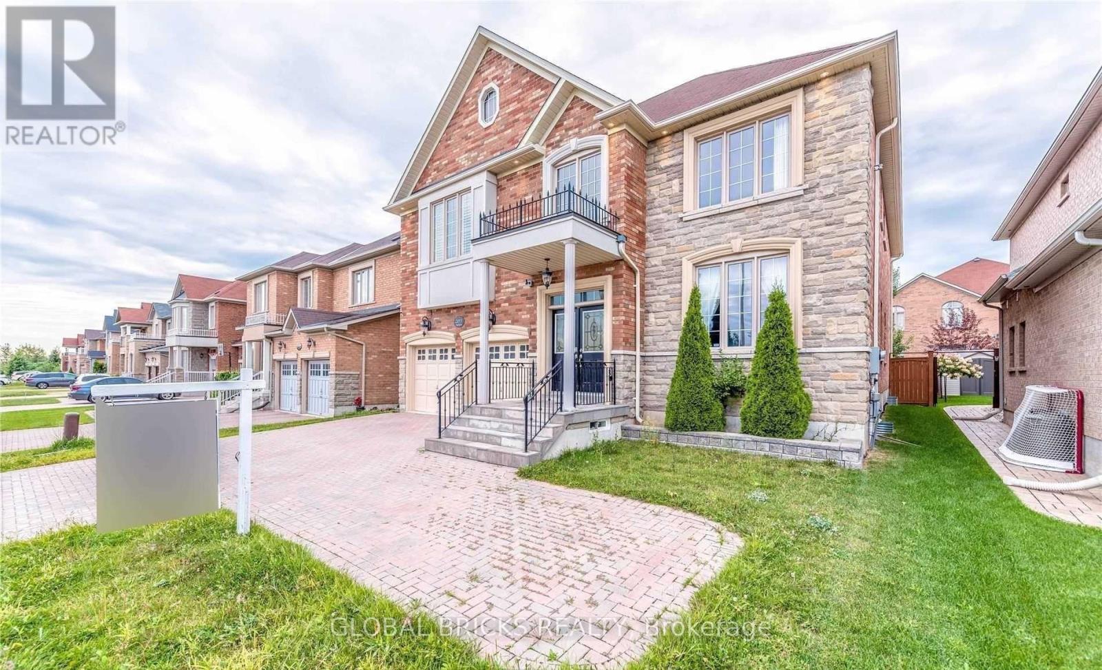 Photo of 2855 Westoak Trails Boulevard