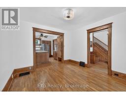 98 Cedar Street, Belleville, ON K8P3M4 Photo 10