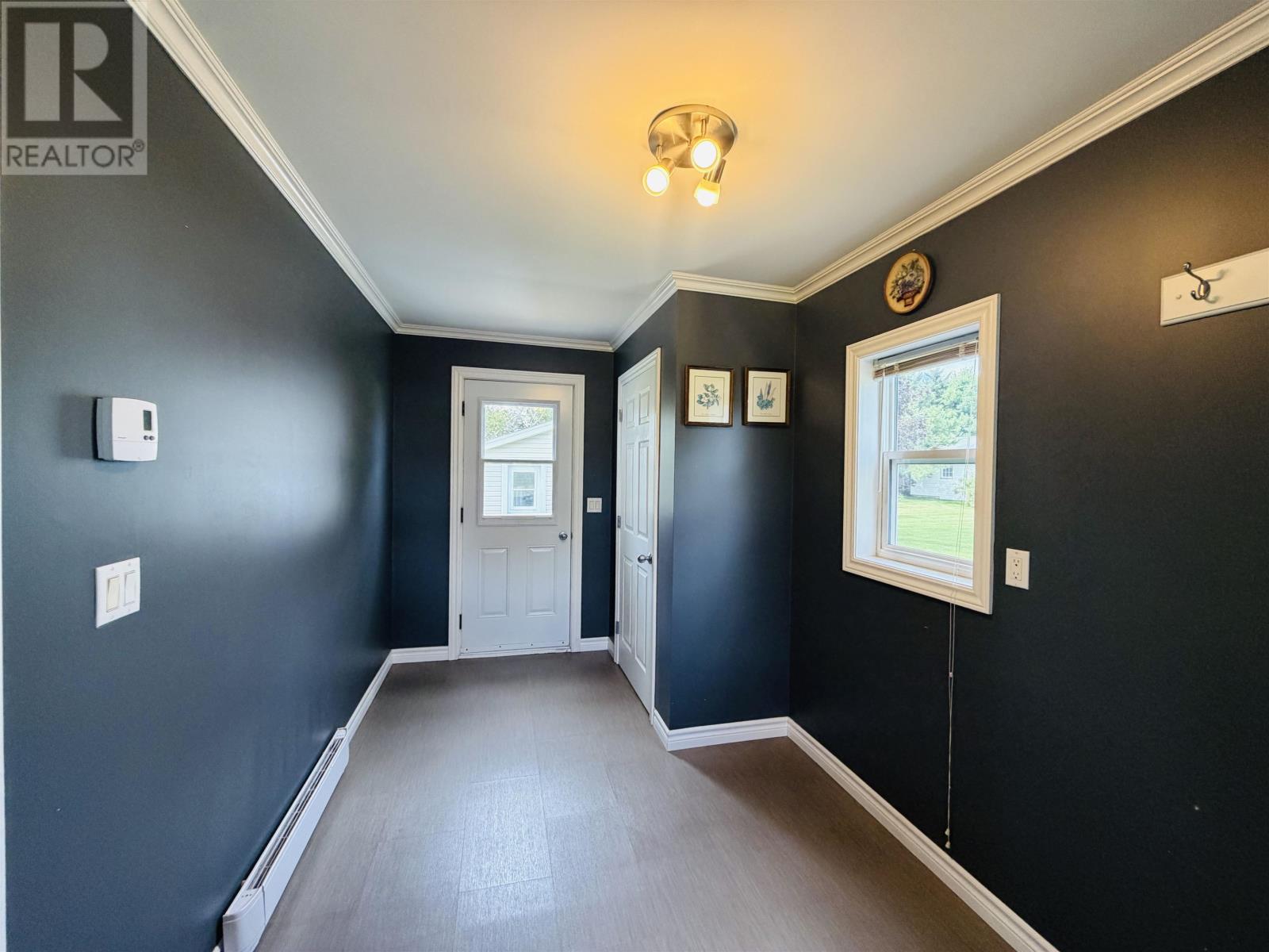424 MACINTYRE Avenue - 9