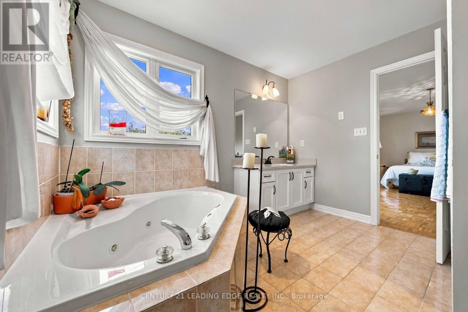 156 LANDSDOWN CRESCENT - Image 42