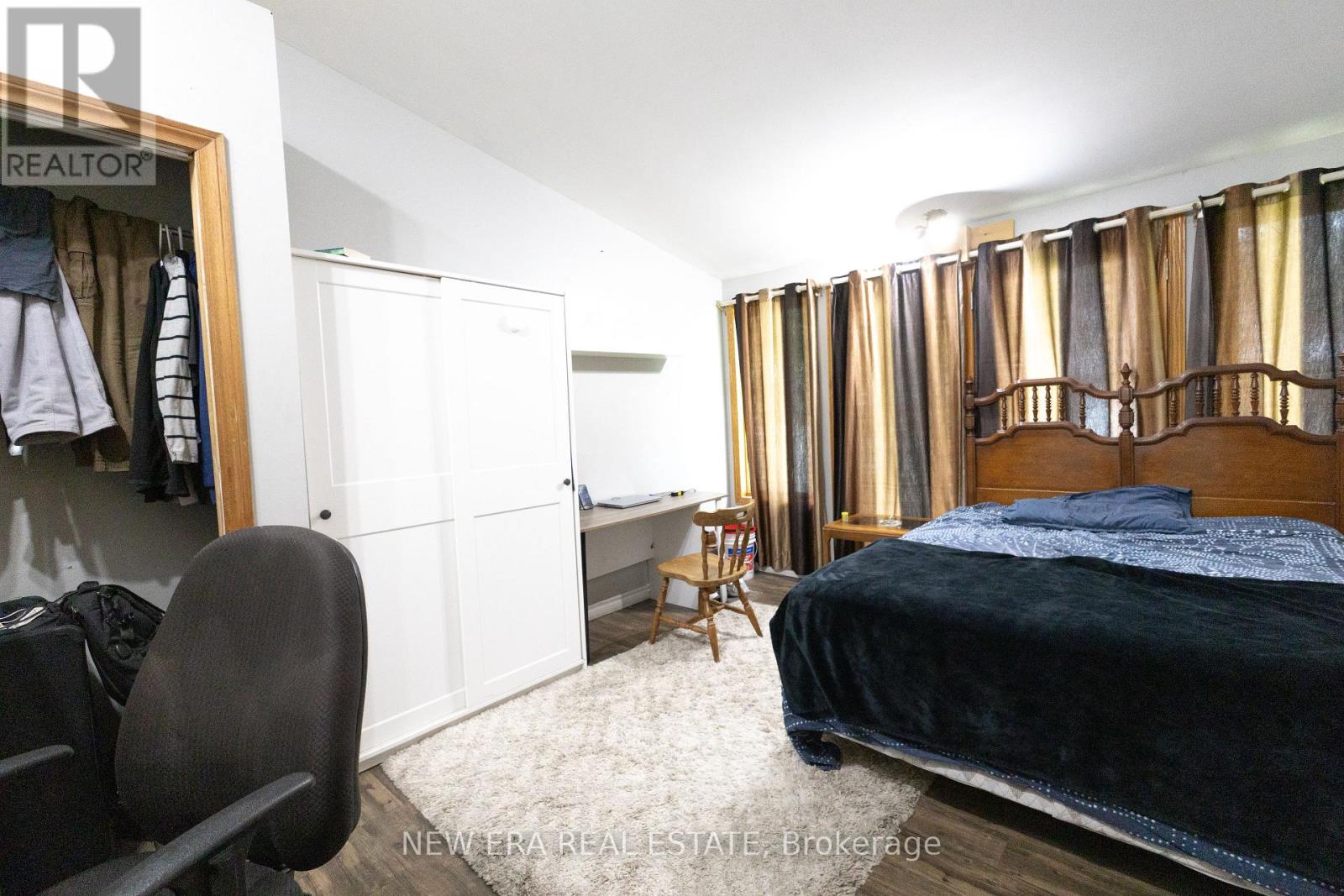 58 AMHERST DRIVE - 15