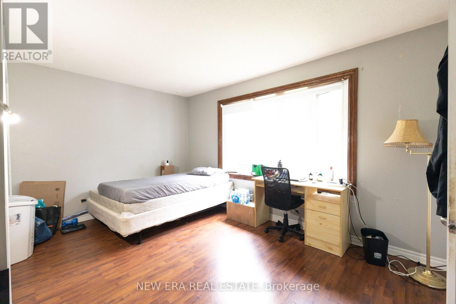 58 AMHERST DRIVE - 24