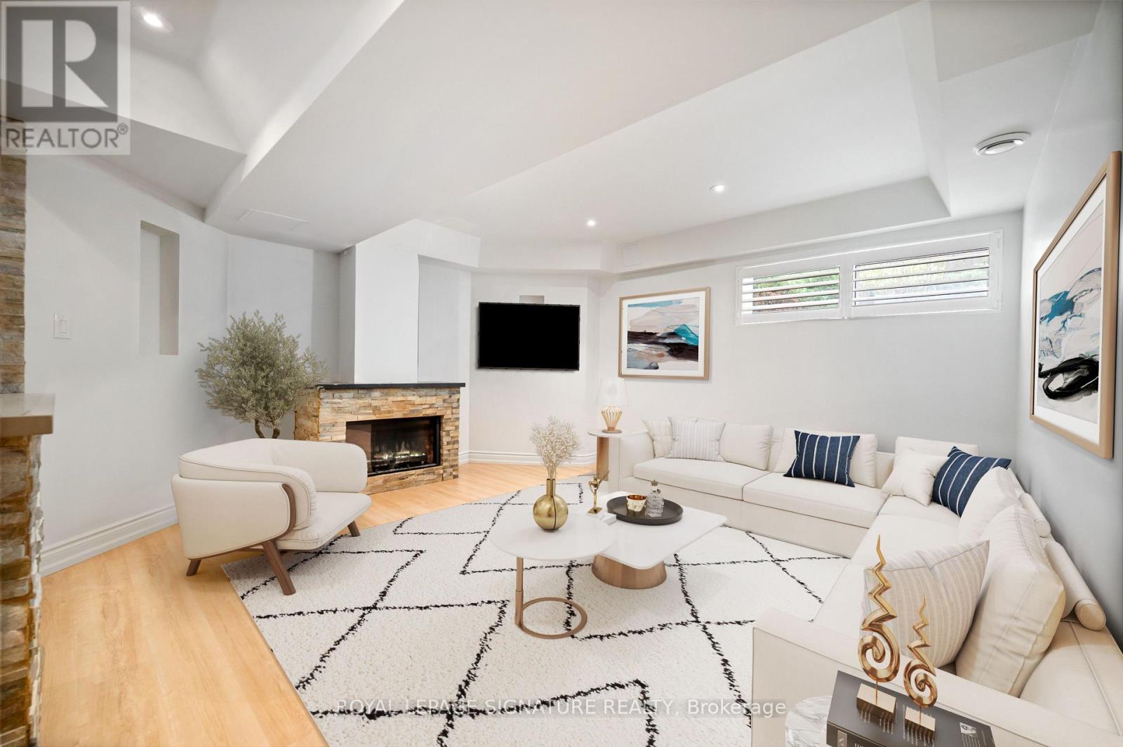 762 DUCHESS DRIVE - Image 31