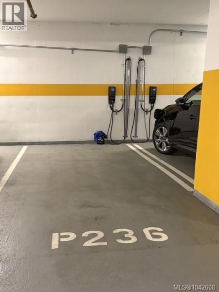 #705 2000 Hannington Rd - Image 37