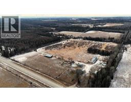 Kitchen - 54032 Highway 748n, Rural Yellowhead County, AB T7E3M6 Photo 7