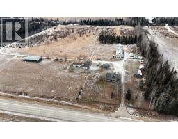 Foyer - 54032 Highway 748n, Rural Yellowhead County, AB T7E3M6 Photo 6